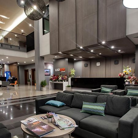 Leosor Hotel Nakhonratchasima Exterior foto